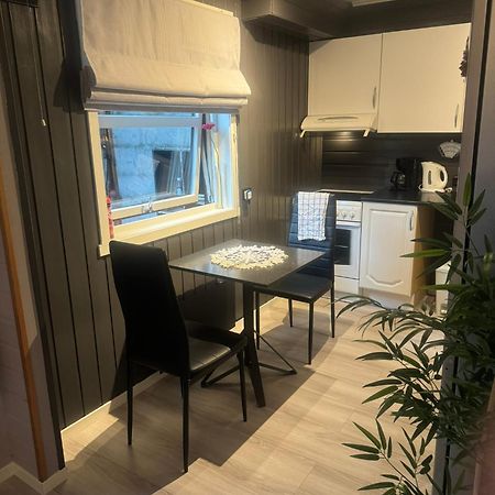 Very Centrally Located Apartment With Free Parking トロムソ エクステリア 写真