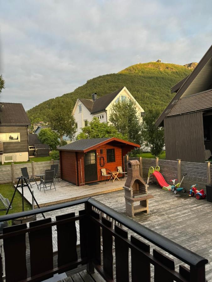 Very Centrally Located Apartment With Free Parking トロムソ エクステリア 写真