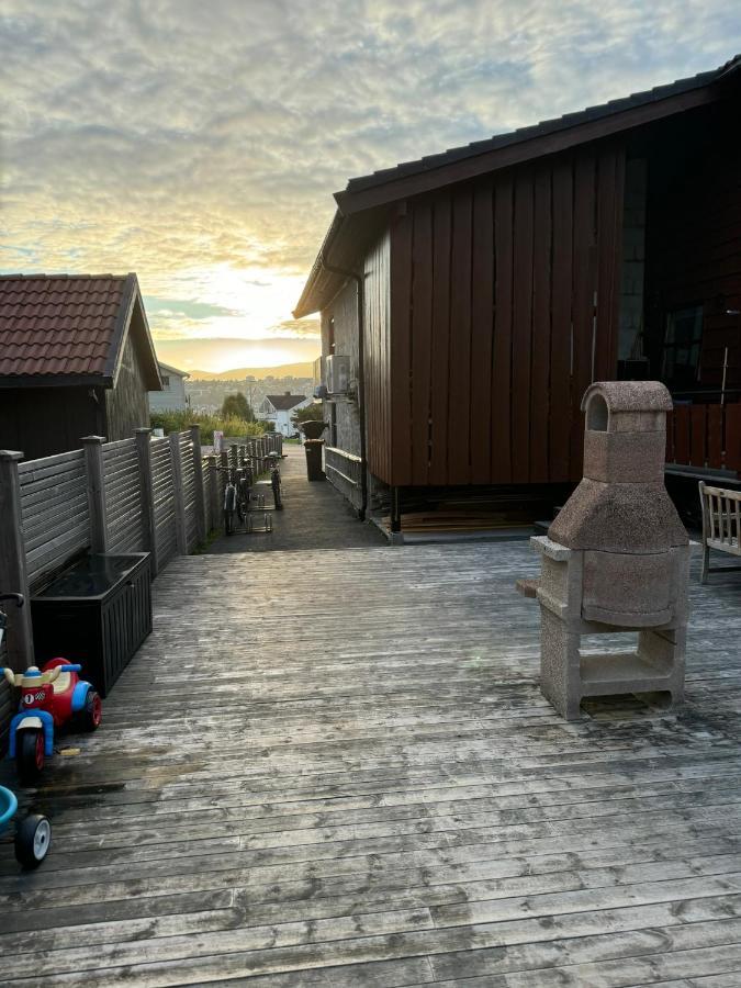 Very Centrally Located Apartment With Free Parking トロムソ エクステリア 写真
