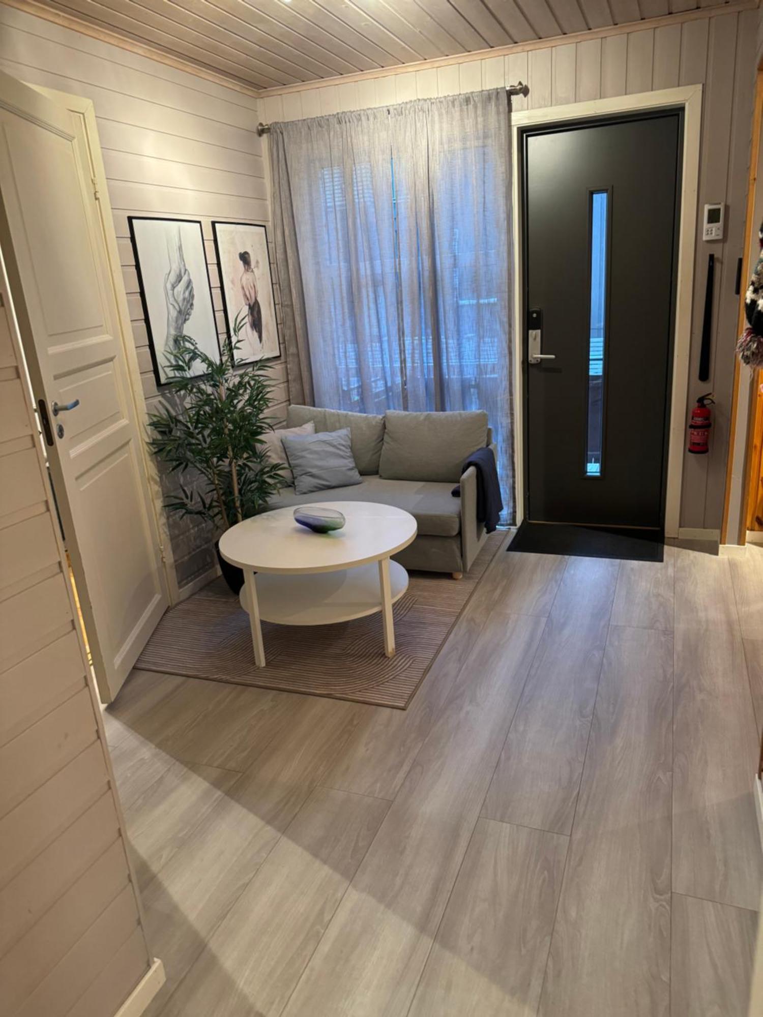 Very Centrally Located Apartment With Free Parking トロムソ エクステリア 写真