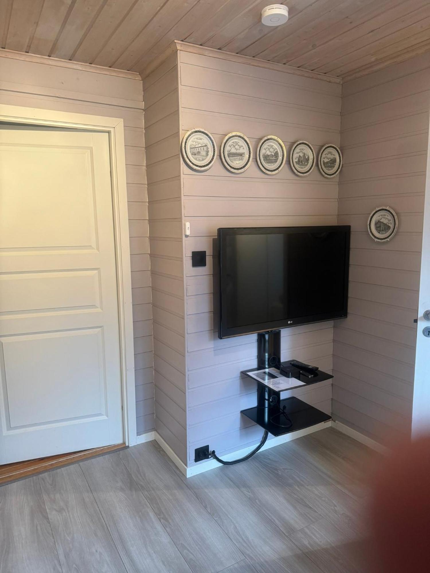Very Centrally Located Apartment With Free Parking トロムソ エクステリア 写真